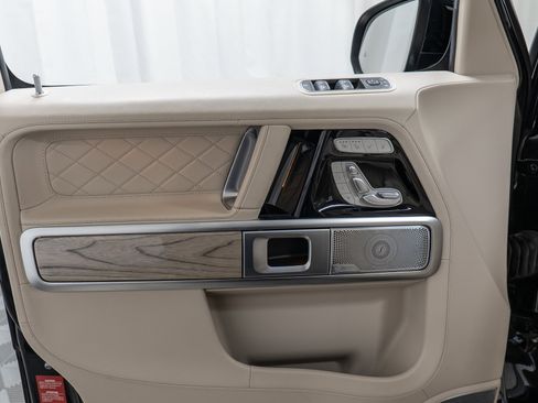Certified 2020 Mercedes-Benz G 63 AMG 4MATIC image 11