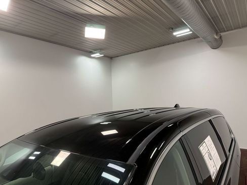 Used 2024 Chrysler Pacifica Touring-L FWD image 41