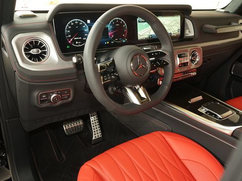 Used 2025 Mercedes-Benz G 63 AMG 4MATIC image 9