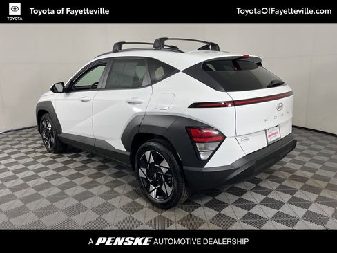Used 2025 Hyundai Kona SEL image 11