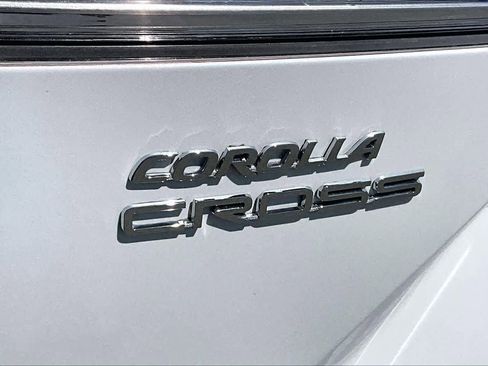 Used 2024 Toyota Corolla Cross LE AWD/4WD image 30