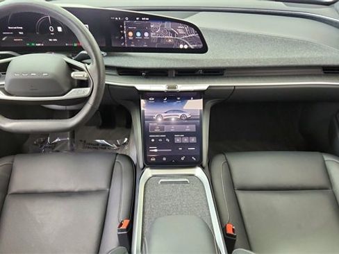 Used 2024 Lucid Air Touring image 19