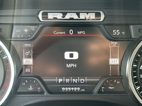 Used 2022 RAM 2500 Laramie image 12