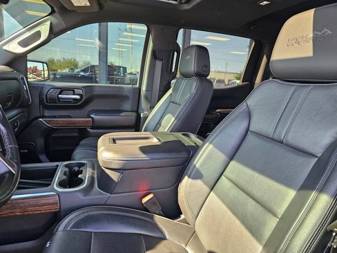 Used 2021 Chevrolet Silverado 1500 High Country w/ Technology Package AWD/4WD image 18