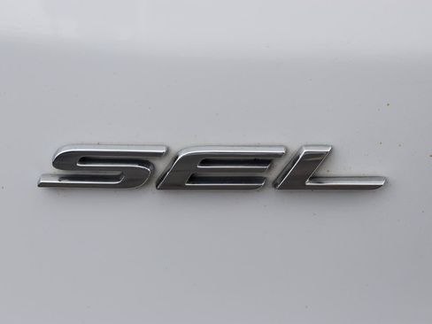 Used 2023 Ford Edge SEL AWD/4WD image 57