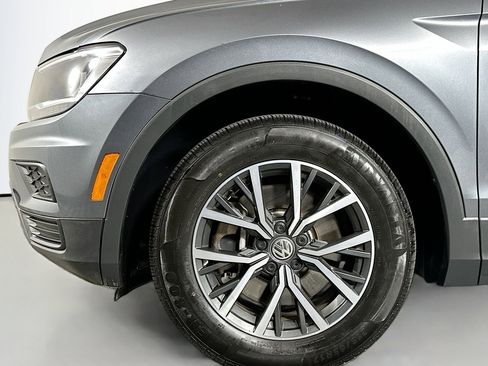 Used 2021 Volkswagen Tiguan S image 12