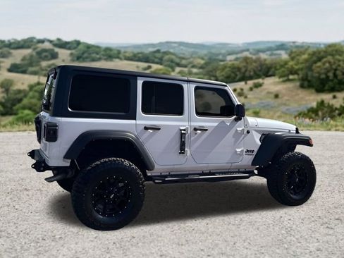 Used 2022 Jeep Wrangler Unlimited Sport AWD/4WD image 11