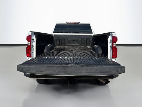 Used 2024 Chevrolet Silverado 2500 Custom w/ Custom Value Package image 13