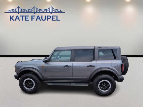 Certified 2025 Ford Bronco Badlands w/ Sasquatch Package AWD/4WD image 4