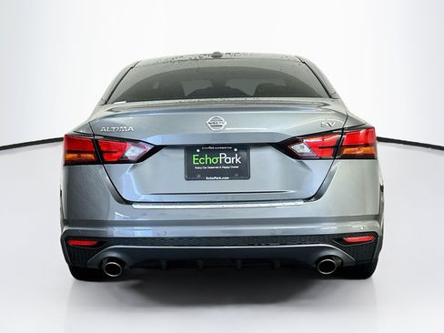 Used 2022 Nissan Altima 2.5 SV w/ SV Premium Package FWD image 7