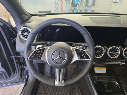 New 2026 Mercedes-Benz GLB 250 GLB 250 image 21