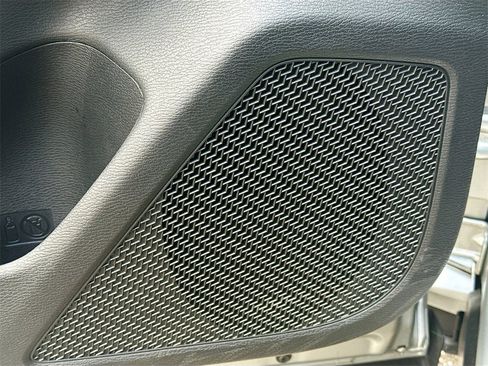 Used 2022 Mitsubishi Outlander SE image 20