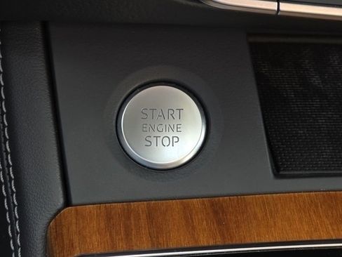 Used 2023 Audi Q5 2.0T Prestige w/ Prestige Package image 18