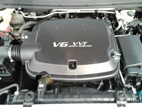 Certified 2021 Chevrolet Colorado W/T w/ WT Convenience Package image 4