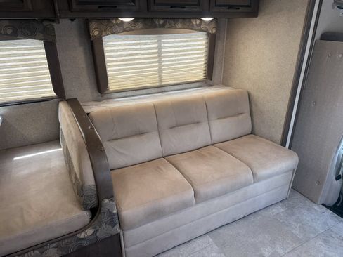 Used 2017 Ford E-450 and Econoline 450 Super Duty w/ Motorhome Prep Package RWD image 41