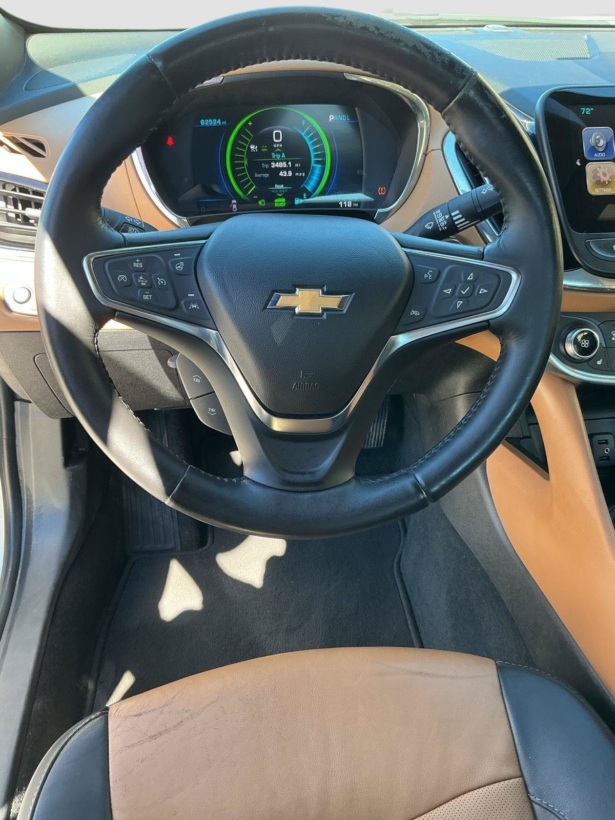Used 2018 Chevrolet Volt Premier w/ Driver Confidence Package FWD image 15