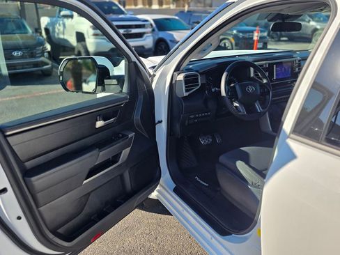 Used 2022 Toyota Tundra SR5 w/ TRD Convenience Package image 33
