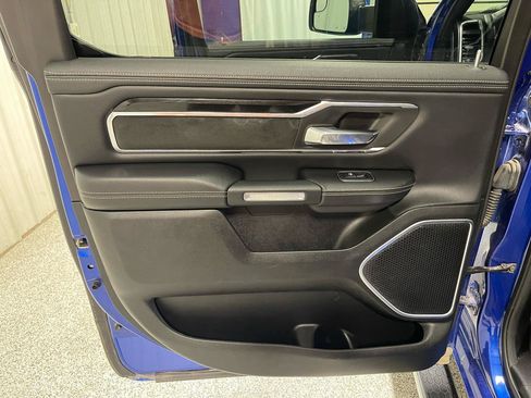 Used 2019 RAM 1500 Laramie w/ Sport Appearance Package AWD/4WD image 11