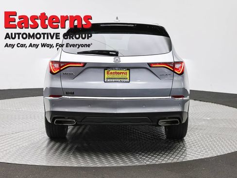 Used 2023 Acura MDX w/ Technology Package AWD/4WD image 6