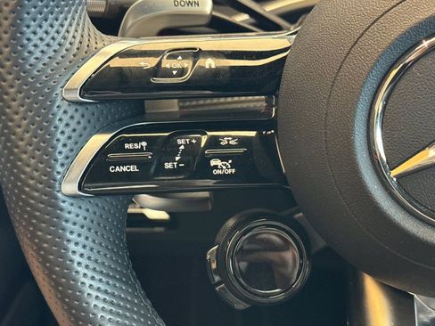 Used 2022 Mercedes-Benz SL 63 AMG 4MATIC image 34