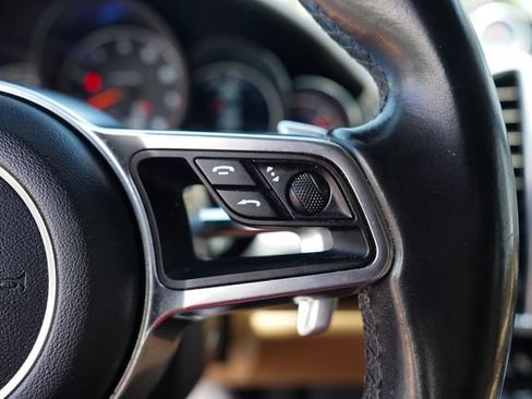 Used 2016 Porsche Cayenne AWD/4WD image 29
