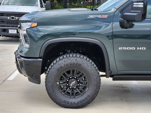 New 2026 Chevrolet Silverado 2500 ZR2 AWD/4WD image 10