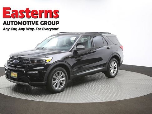 Used 2022 Ford Explorer XLT w/ Equipment Group 202A image 58