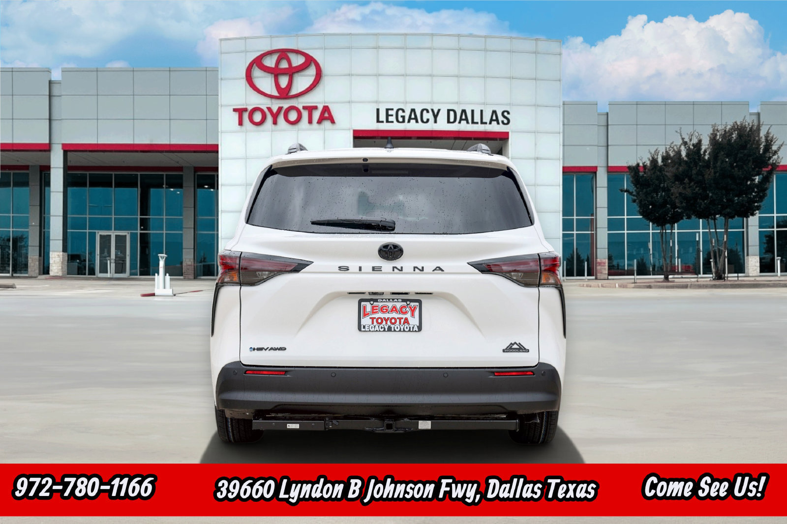 New 2026 Toyota Sienna XLE Woodland Edition AWD/4WD image 9