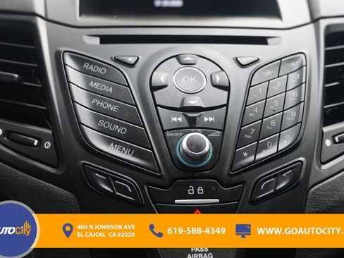 Used 2018 Ford Fiesta SE image 21