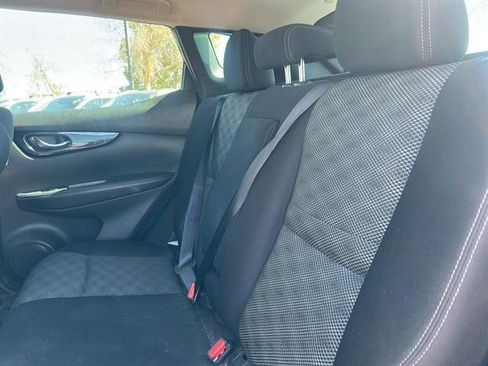 Used 2018 Nissan Rogue Sport SV w/ SV All-Weather Package image 12