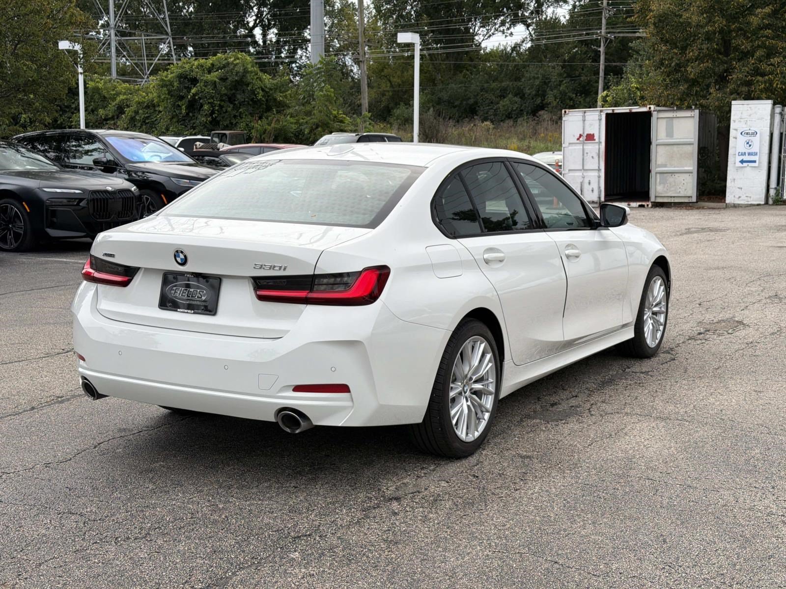 Certified 2023 BMW 330i xDrive Sedan w/ Premium Package AWD/4WD image 10