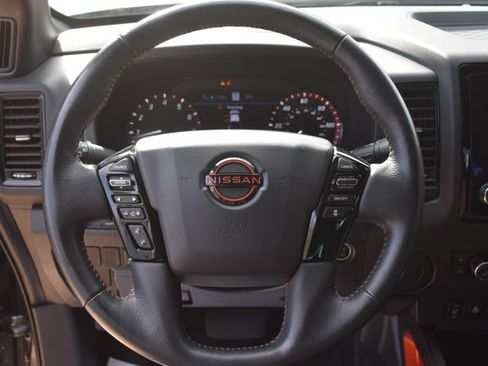 Used 2024 Nissan Frontier Pro-X w/ Pro Convenience Package RWD image 18
