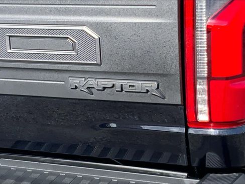 Used 2025 Ford F150 Raptor AWD/4WD image 28