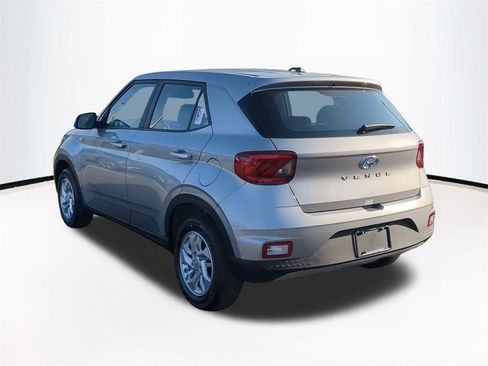 New 2026 Hyundai Venue SE image 7