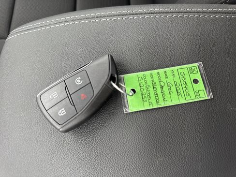 New 2025 GMC Canyon Elevation w/ Convenience Package image 29