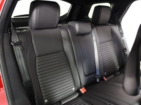 Certified 2025 Land Rover Discovery Sport Dynamic SE AWD/4WD image 23