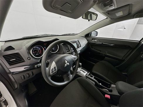 Used 2017 Mitsubishi Lancer ES image 9
