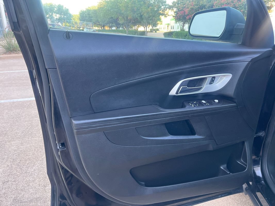 Used 2017 Chevrolet Equinox LT FWD image 13