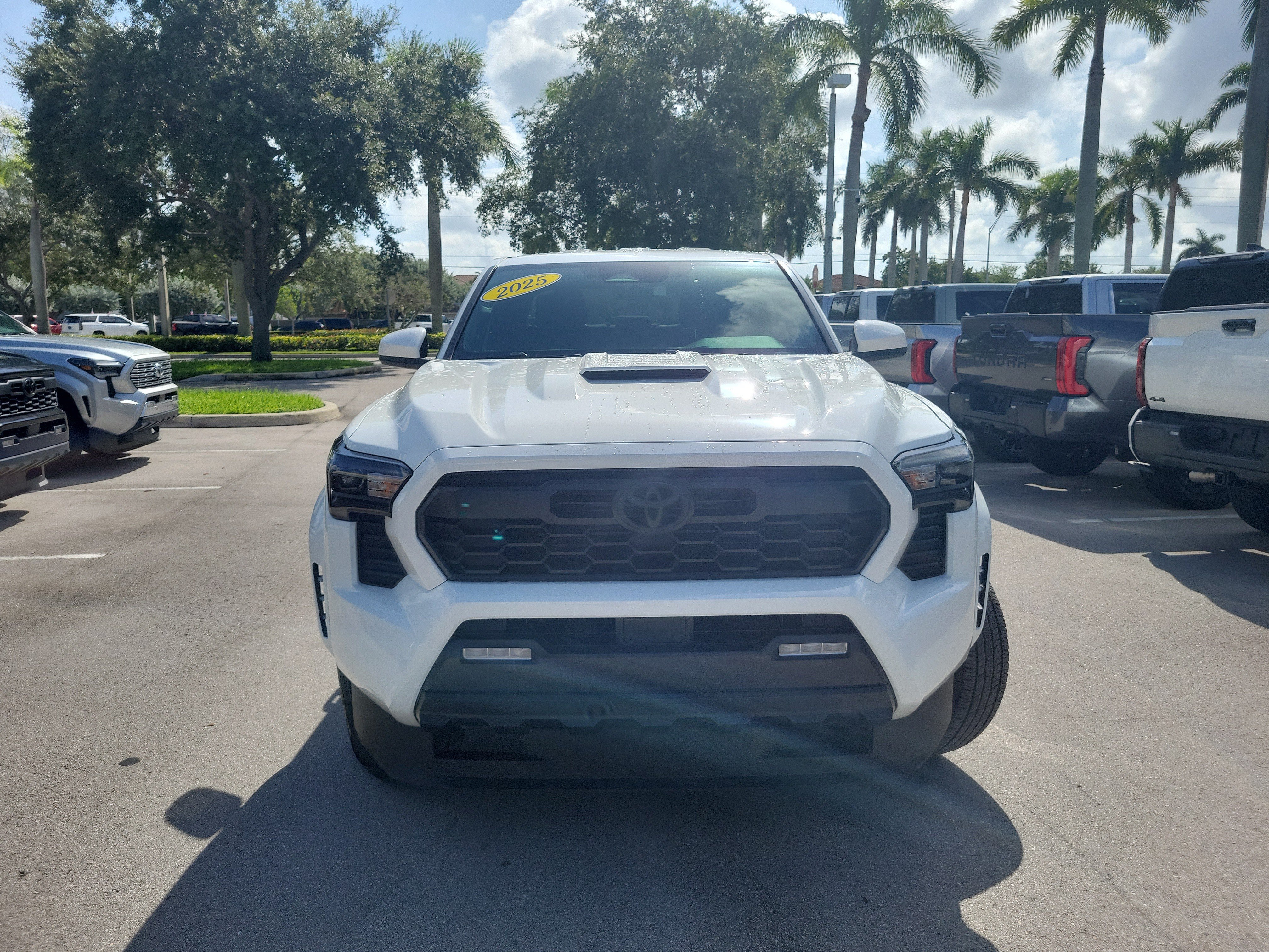 Certified 2025 Toyota Tacoma TRD Sport AWD/4WD image 2