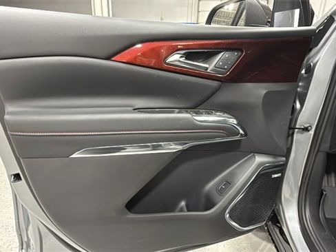 New 2026 Chevrolet Traverse RS w/ LPO, Floor Liner Package image 10