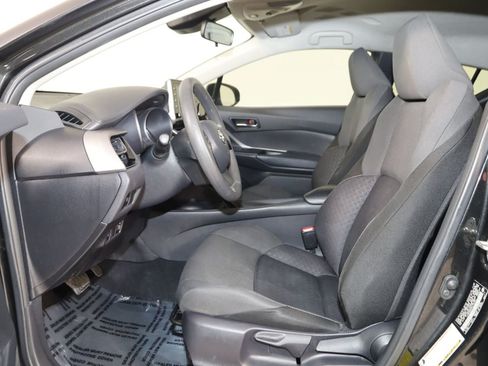 Used 2021 Toyota C-HR LE FWD image 9