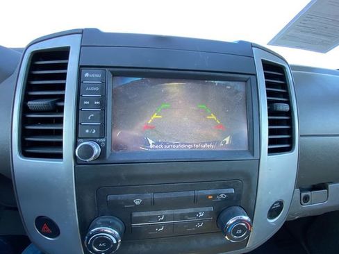 Used 2021 Nissan Frontier S image 25