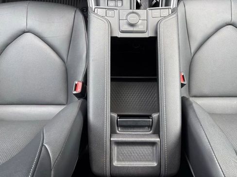 Used 2024 Toyota Grand Highlander XLE AWD/4WD image 22