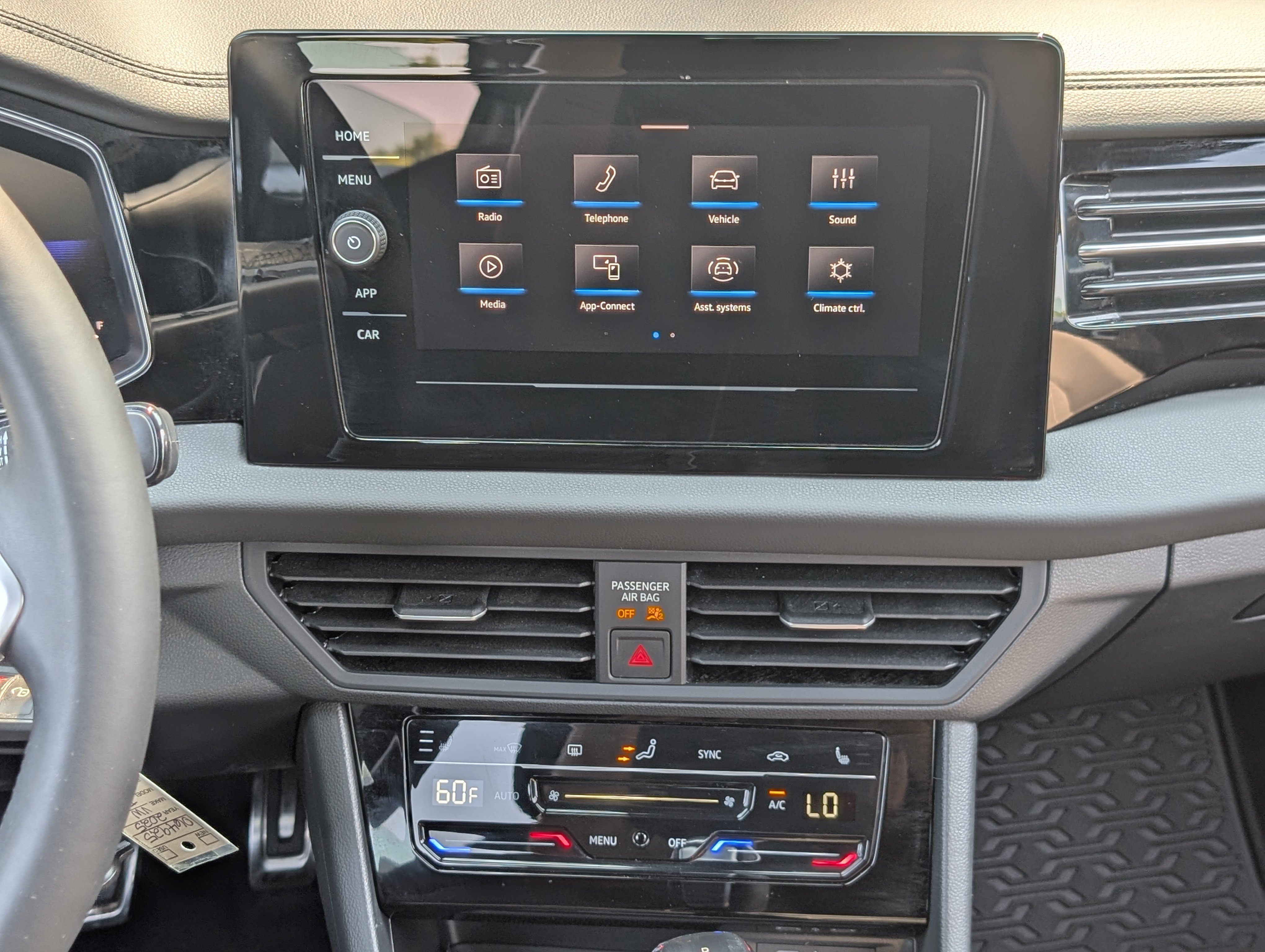 Used 2025 Volkswagen Jetta Sport FWD image 21