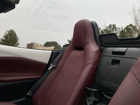 Used 2020 MAZDA MX-5 Miata Grand Touring image 17