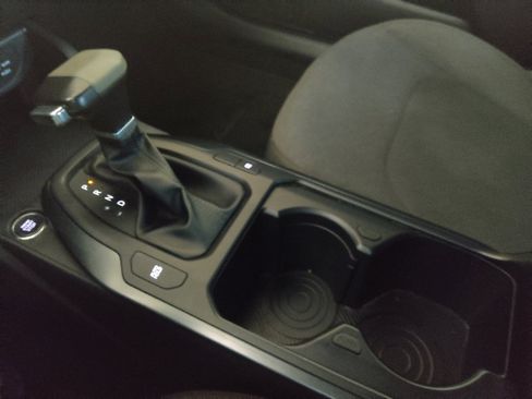 Used 2025 Kia K4 FWD image 26