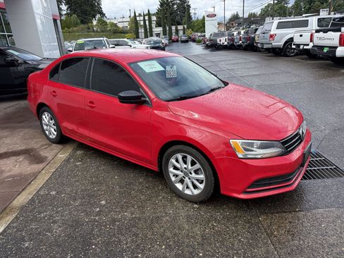 Used 2015 Volkswagen Jetta SE FWD image 7