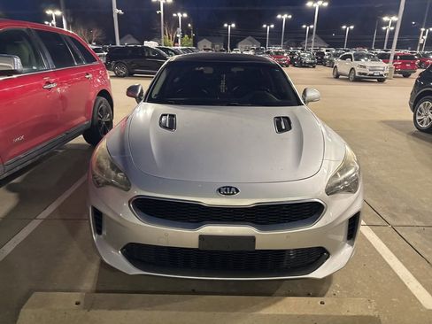 Used 2018 Kia Stinger Premium w/ Paint Protection Package image 4