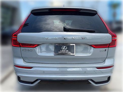 Used 2025 Volvo XC60 B5 Plus AWD/4WD image 7