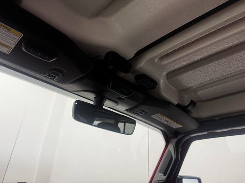 Used 2022 Jeep Wrangler Unlimited Sahara w/ Dual Top Group AWD/4WD image 30
